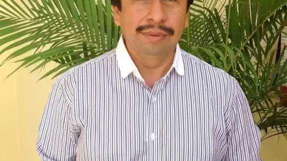 El candidato dijo que eso no detendrá su campaña