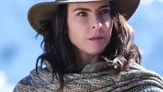 Kate del Castillo comenzó su carrera en 1980, con sólo 8 años de edad