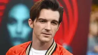 Fue mediante TMZ, en donde se dio a conocer la llamada telefónica al 911, en donde presuntamente se informó que Drake Bell estaba en peligro