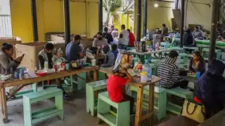 Migrantes acaparan albergues en Tijuana tras una semana del término del Título 42
