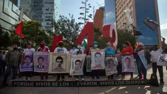 El Grupo Interdisciplinario de Expertos Independientes señaló que que no tuvo acceso previo al informe presentado el pasado jueves por Alejandro Encinas El Grupo Interdisciplinario de Expertos Independientes señaló que que no tuvo acceso previo al informe presentado el pasado jueves por Alejandro Encinas