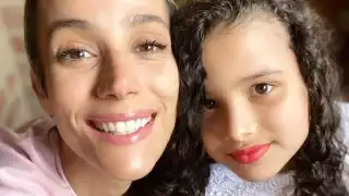 Karla Tenório y su hija