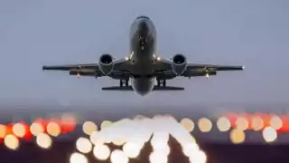 Rusia cerró su espacio aéreo a los vuelos de 36 países, entre ellos todos los de la Unión Europea y Canadá