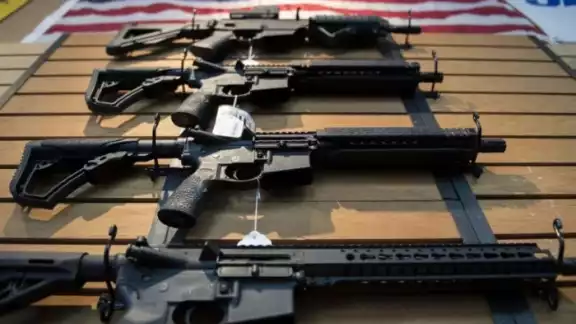 Portar armas en EU es legal. Foto: Especial