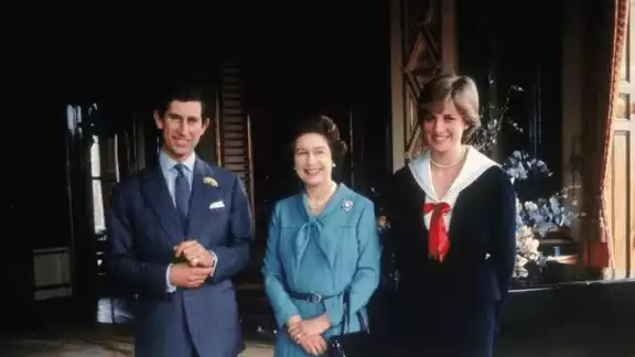 Lady Di se cansó como el Príncipe Carlos, quien decidió llamarse Carlos III Lady Di se cansó como el Príncipe Carlos, quien decidió llamarse Carlos III