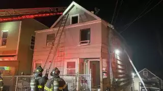 La policía española detectó otros dos paquetes explosivos; uno en Zaragoza y otro en una base militar.