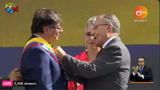 Gustavo Petro asume como nuevo presidente de Colombia