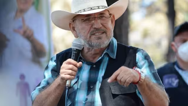 Asesinan a Hipólito Mora