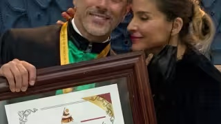 Sergio Mayer compartió en sus redes sociales que fue reconocido con un Honoris Causa