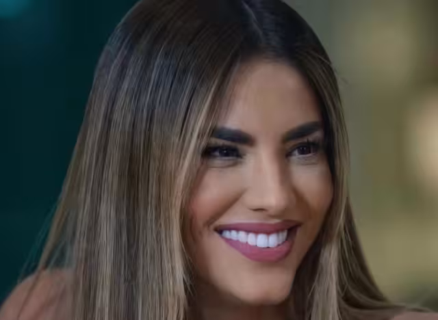 La actriz lució espectacular en playas de Cancún