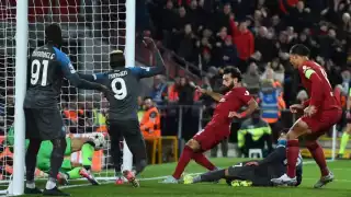 Napoli cayó en Anfield ante el Liverpool