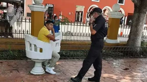 En ocasiones turistas extranjeros se han negado a utilizar el cubrebocas En ocasiones turistas extranjeros se han negado a utilizar el cubrebocas