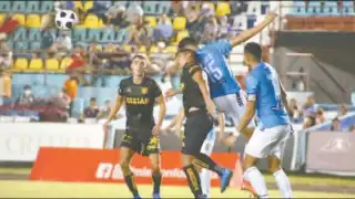 El primer tiro a portería de los ciervos fue hasta el minuto 39 con una chilena desde fuera del área grande de Mauro Pérez