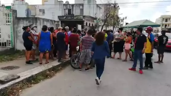 Vecinos de la región 215 evitan desalojos arbitrarios