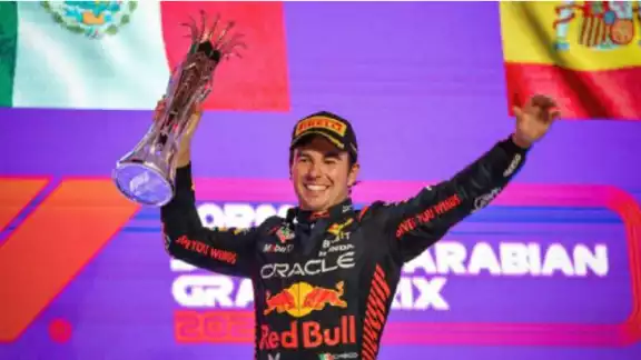 Checo Pérez seguirá demostrando lo que sabe en la Fórmula 1 Checo Pérez seguirá demostrando lo que sabe en la Fórmula 1