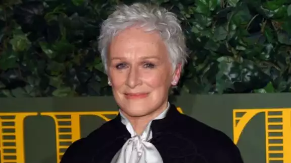 Glenn Close revela trauma de su niñez por estar en una secta Glenn Close revela trauma de su niñez por estar en una secta