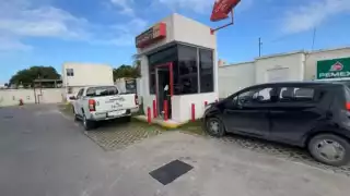 El grupo de ladronas intentaron sustraer el dinero de un cajero de una gasolinera