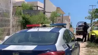 Policías ministeriales también llegaron al lugar de los hechos para recoger la evidencia