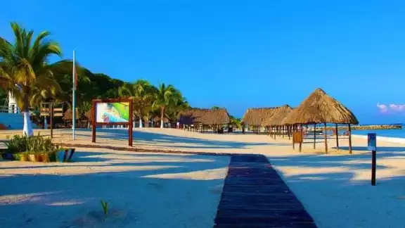 Playa Bonita recibía alrededor de 150 mil visitantes al año Playa Bonita recibía alrededor de 150 mil visitantes al año