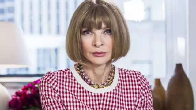 Anna Wintour es una periodista británica importante en la industria de la moda