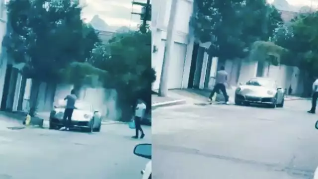 El hombre lavó su auto de lujo con una máquina cartcher. Foto: Captura de pantalla