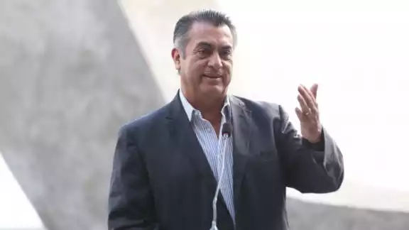 La fiscalía decomisó un rifle 30 x 20 y un revólver 357 magnum La fiscalía decomisó un rifle 30 x 20 y un revólver 357 magnum