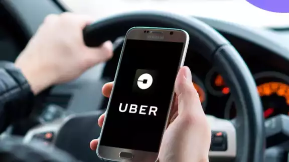 Uber continúa operando en el AICM tras polémica con autoridades federales Uber continúa operando en el AICM tras polémica con autoridades federales