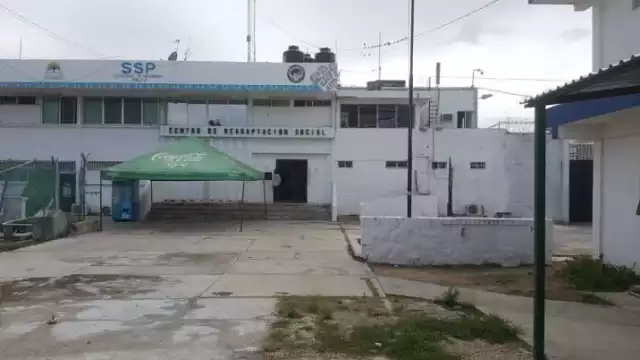 La mujer pidió ayuda al número de emergencias 911, por lo que fue asegurado