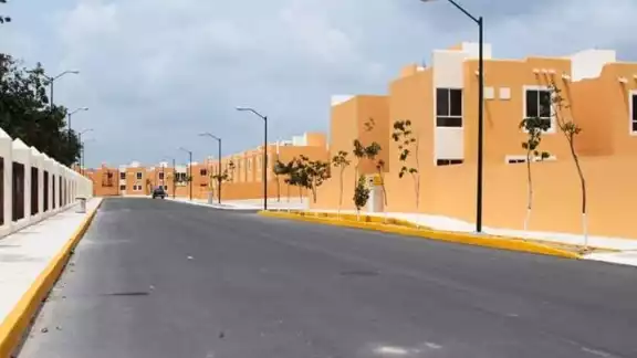 El accidente donde resultó lesionada la motociclista ocurrió en Villas del Sol, zona habitacional de Playa del Carmen