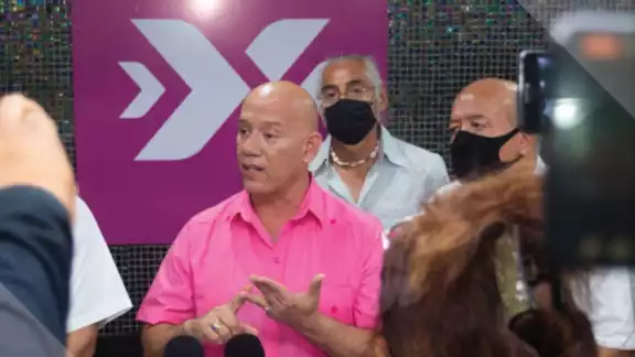 Tirso Esquivel continúa como precandidato tras cateo por muerte de Nacho Sánchez Tirso Esquivel continúa como precandidato tras cateo por muerte de Nacho Sánchez