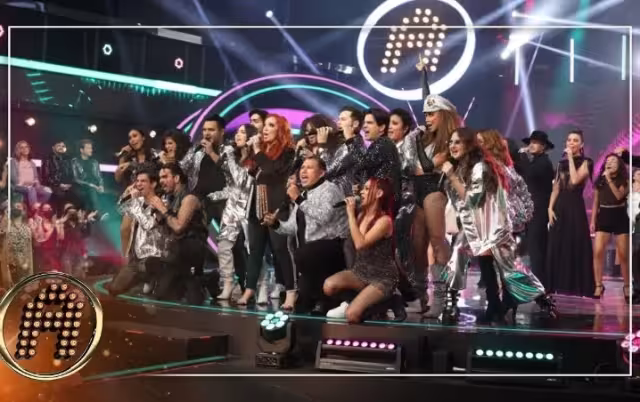 La Academia 20 Años fue amadrinada por la ganadora de su primera temporada, Myriam Montemayor Cruz