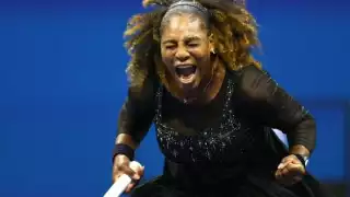 Serena Williams vence en la primera ronda del Abierto de Estados Unidos y retrasa el retiro
