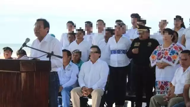 Ocho de los 11 exfuncionarios que fueron acusados por lo que devolvieron terrenos