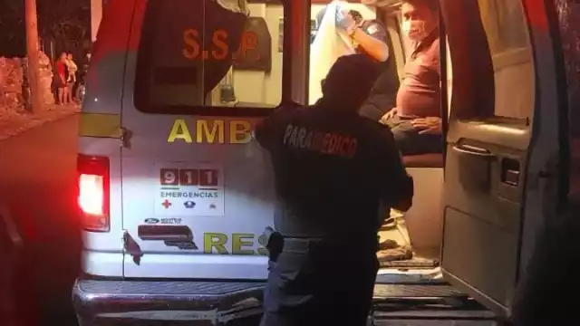 El hombre fue trasladado al hospital por sus quemaduras