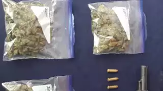 Detienen a dos hombres con drogas y arma de fuego en la Zona Arqueológica de Tulum