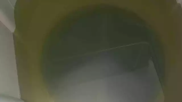 Desde una semana los afectados han denunciado el agua sucia, la cual no permite realizar actividades en sus hoares