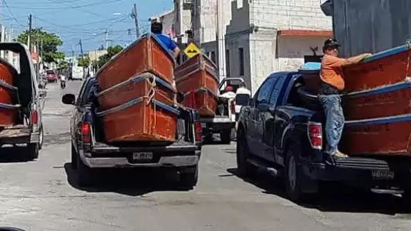 Cientos hombres de mar se alistan para la captura del molusco que inicia este 1 de agosto Cientos hombres de mar se alistan para la captura del molusco que inicia este 1 de agosto