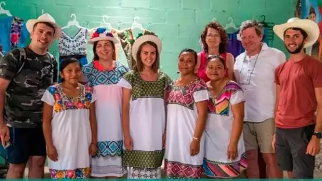 Por la influencia de nuevas culturas, los jóvenes dejan de usar hipiles y olvidan otras tradiciones mayas en Playa del Carmen