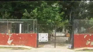 A pesar de los reportes de contagios en diversas escuelas, la SEP mantiene en pie el modo presencial