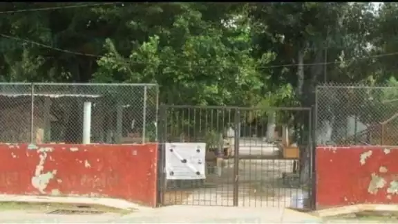 A pesar de los reportes de contagios en diversas escuelas, la SEP mantiene en pie el modo presencial