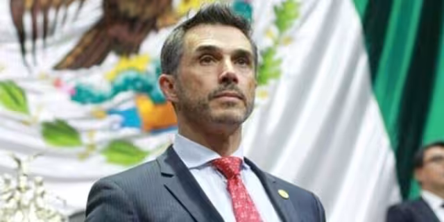 Firme en sus convicciones políticas, el actor y cantante aseguró que su mayor motivación es el pueblo y el país