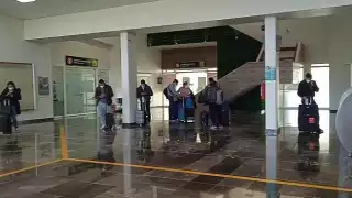 Personal del aeropuerto platicó que hasta ahora todos los vuelos siguen programados