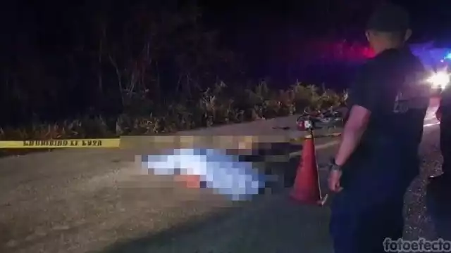 El área esta acordonada en espera de la Fiscalía General del Estado para el levantamiento del cuerpo.