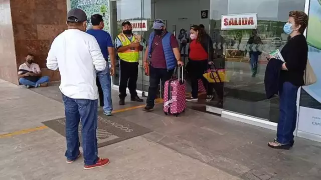 Los únicos vuelos suspendidos desde el Aeropuerto de CDMX fueron con destino a las terminales de Quintana Roo.