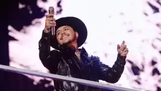 Christian Nodal enfrenta una severa demanda contra su disquera que prohibe al cantante hacer colaboraciones musicales