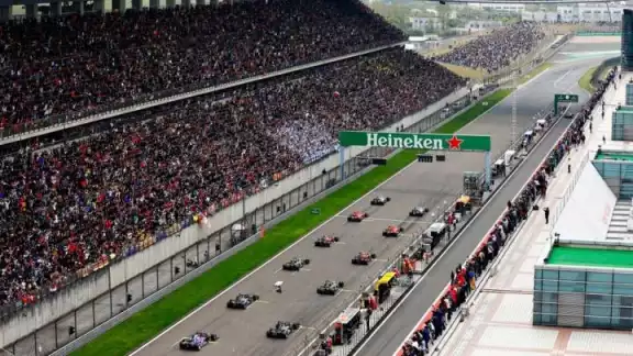 La última ocasión que se disputó una carrera en Shanghái fue en 2019, antes de la pandemia La última ocasión que se disputó una carrera en Shanghái fue en 2019, antes de la pandemia