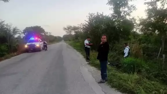 Motociclista lesionado al derrapar. Motociclista lesionado al derrapar.