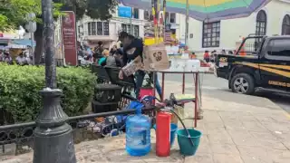 Si se decide utilizarla en celebraciones, los adultos deben supervisar en todo momento a los menores.