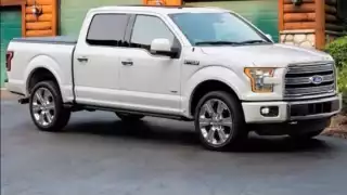 Los sujetos que conducían dicha camioneta vestían como si fueran enfermeros