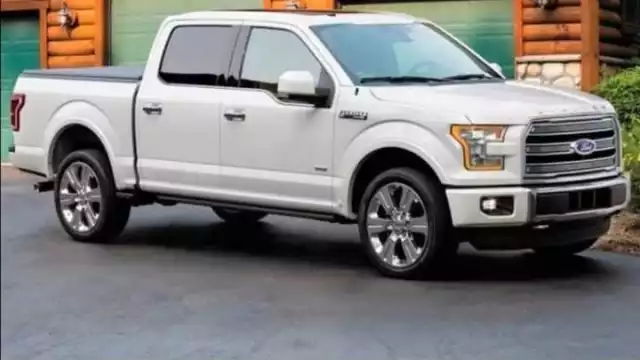 Los sujetos que conducían dicha camioneta vestían como si fueran enfermeros